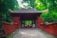 福州十大著名寺廟：涌泉寺居首，西禪寺排第二